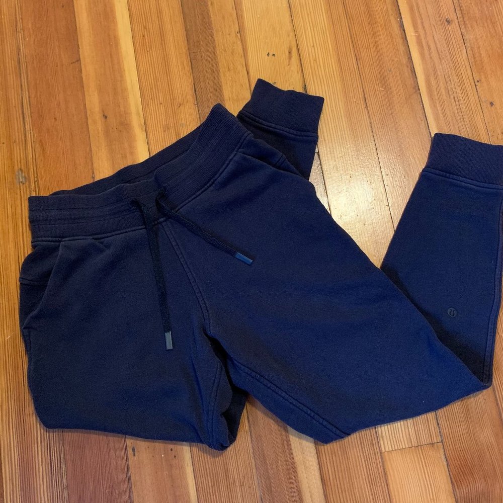 Lululemon Warm Down Jogger 27" EUC